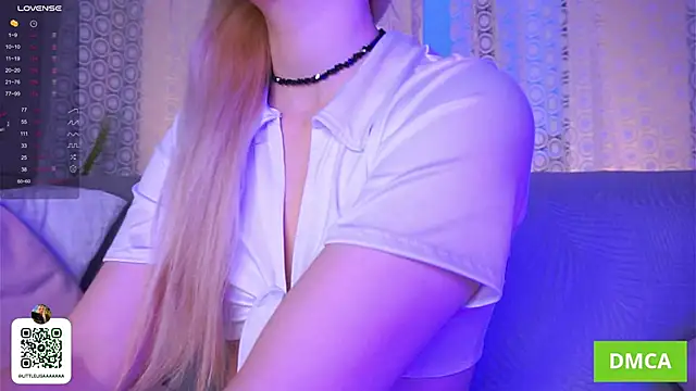 ElizzaBed online show from December 1, 2025, 5:01 am