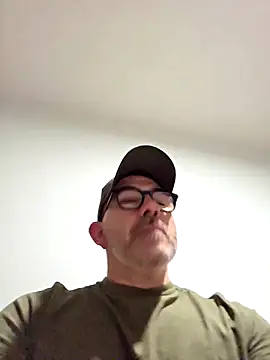 Aresal84 online show from December 2, 2025, 12:38 am