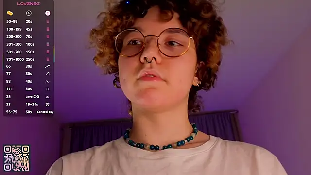 Snapshot of JoiHannaman chatting on December 2, 2025, 6:03 pm JoiHannaman online show from December 2, 2025, 6:03 pm