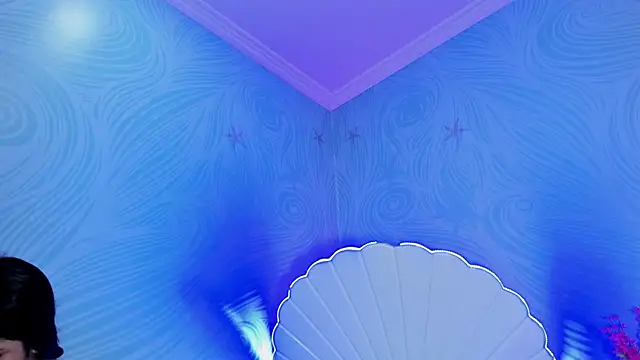 CHLOE BLOWJOB online show from April 17, 2026, 3:20 am