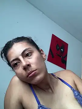 laia williamss online show from December 18, 2025, 2:01 pm