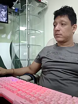 Snapshot of KairoStormX chatting on December 20, 2025, 1:12 am KairoStormX online show from December 20, 2025, 1:12 am