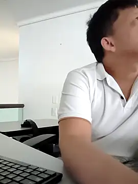 Snapshot of KairoStormX chatting on January 16, 2026, 12:42 pm KairoStormX online show from January 16, 2026, 12:42 pm