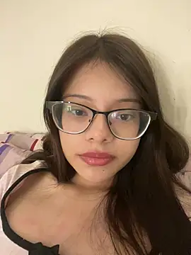 Snapshot of omifresita chatting on July 18, 2026, 3:49 pm omifresita online show from July 18, 2026, 3:49 pm