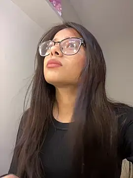 Snapshot of omifresita chatting on July 22, 2026, 11:07 pm omifresita online show from July 22, 2026, 11:07 pm