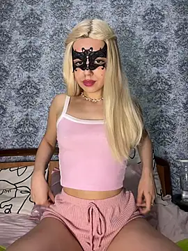 s4rah online show from May 21, 2026, 7:32 pm