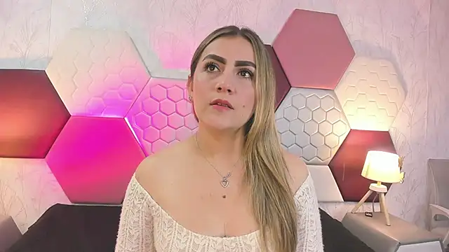 Snapshot of AriaRous chatting on June 30, 2026, 2:29 pm AriaRous online show from June 30, 2026, 2:29 pm