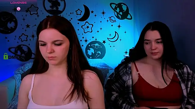 Snapshot of mikameovv chatting on June 1, 2026, 7:26 pm mikameovv online show from June 1, 2026, 7:26 pm