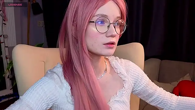 Kitty smalltits online show from January 17, 2026, 4:17 am