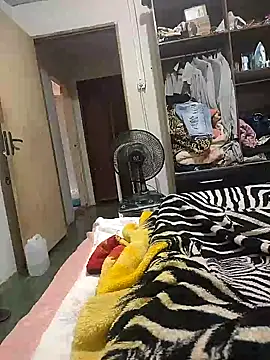 Snapshot of ddspop chatting on December 1, 2025, 7:19 pm ddspop online show from December 1, 2025, 7:19 pm