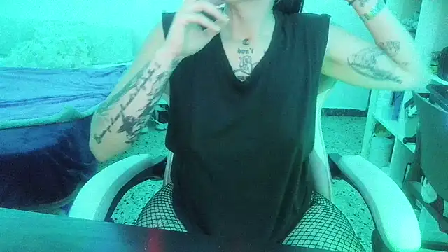 blackrose1997 online show from April 22, 2026, 11:56 am