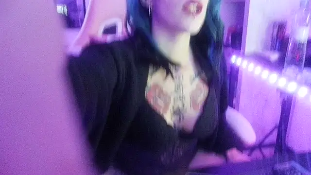 Snapshot of blackrose1997 chatting on May 8, 2026, 10:53 am blackrose1997 online show from May 8, 2026, 10:53 am