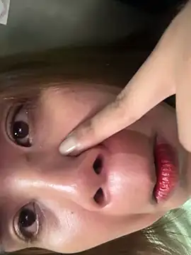 Margaux4U online show from April 13, 2026, 12:43 pm