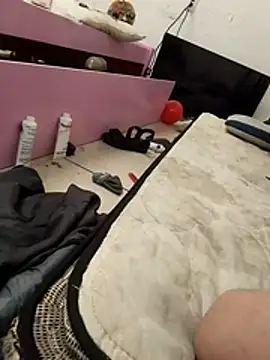 Snapshot of Cuchurus1216 chatting on February 21, 2026, 3:24 pm Cuchurus1216 online show from February 21, 2026, 3:24 pm