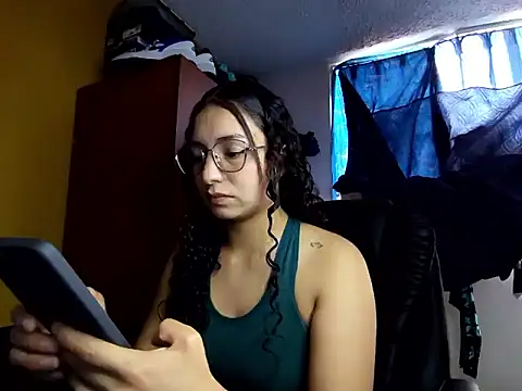 Gwen Sweet online show from January 8, 2026, 5:04 pm