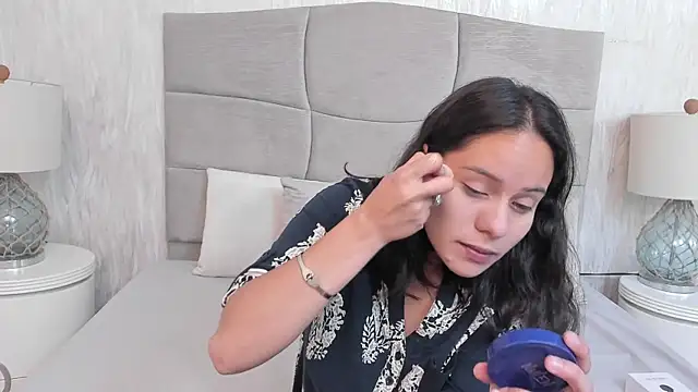 Naomii BDSM online show from January 17, 2026, 1:38 pm