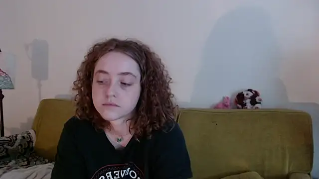 DeliaBlew online show from May 17, 2026, 11:39 am