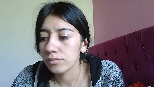 Snapshot of TaylorLove- chatting on December 21, 2025, 1:07 pm TaylorLove- online show from December 21, 2025, 1:07 pm