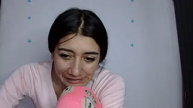 Snapshot of TaylorLove- chatting on January 9, 2026, 12:57 am TaylorLove- online show from January 9, 2026, 12:57 am