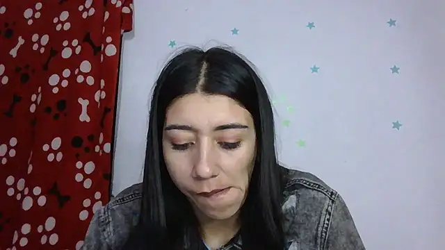 Snapshot of TaylorLove- chatting on January 13, 2026, 2:39 am TaylorLove- online show from January 13, 2026, 2:39 am