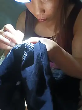 Evelyn-n online show from July 1, 2026, 2:51 pm