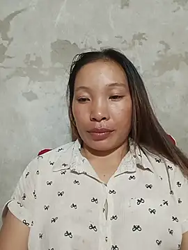 Evelyn-n online show from July 29, 2026, 12:36 pm