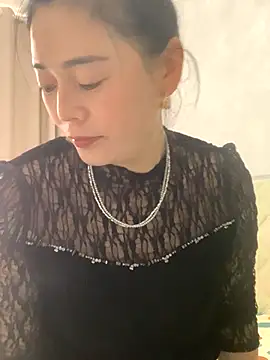 Manlili520 online show from December 2, 2025, 3:23 am