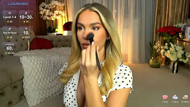 ChloeVelvetx online show from February 12, 2026, 9:32 pm