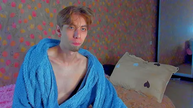 Exxxry online show from December 1, 2025, 12:32 pm