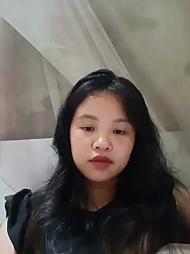 Snapshot of Pretty-haert chatting on July 18, 2026, 8:18 am Pretty-haert online show from July 18, 2026, 8:18 am