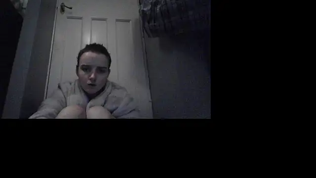 Amy01112 online show from December 18, 2025, 12:55 pm