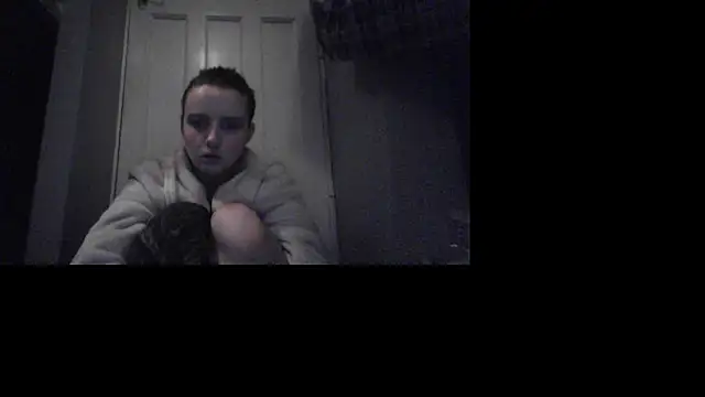 Amy01112 online show from December 19, 2025, 4:25 pm