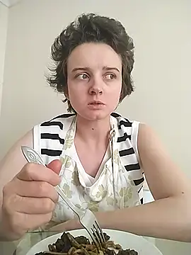 Amy01112 online show from May 9, 2026, 11:48 am