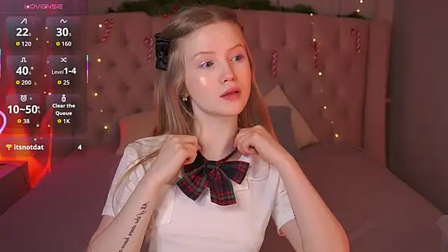 LilianHoward online show from January 15, 2026, 12:21 pm