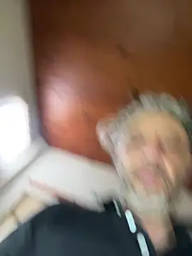 Petebulimia online show from January 18, 2026, 4:33 pm