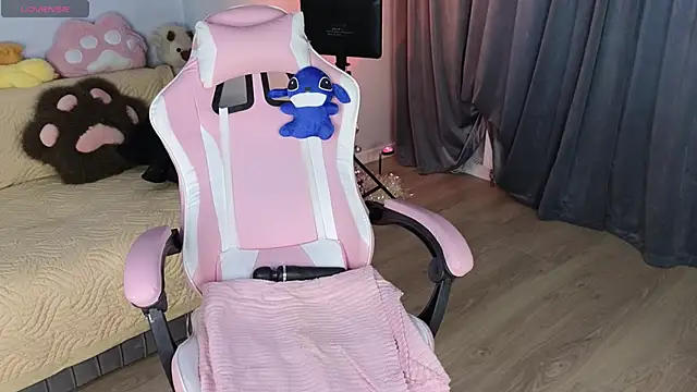 mimiicherry online show from February 9, 2026, 3:54 am