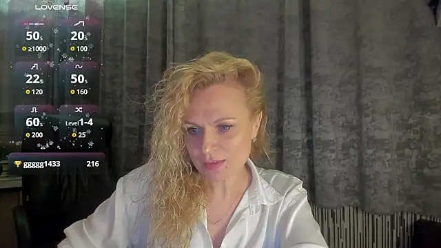 LanaLight x online show from March 5, 2026, 9:55 pm