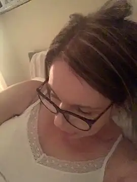 CherryCe online show from December 23, 2025, 12:19 am