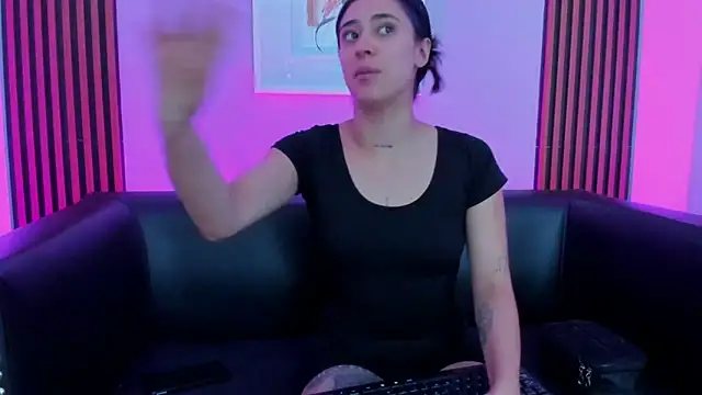 Ariana collinss online show from June 29, 2026, 3:12 pm