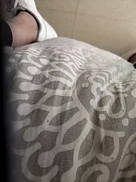 TRESBONNEBITE online show from March 23, 2026, 3:27 pm