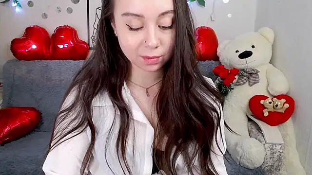 AlinaEleven online show from April 20, 2026, 12:13 am