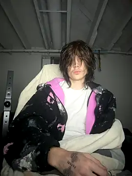 DkAuxier1 online show from December 2, 2025, 11:23 pm