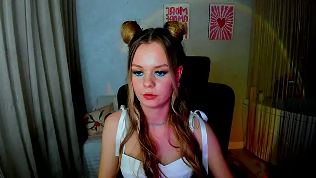 MidnighteAura online show from March 1, 2026, 7:38 pm