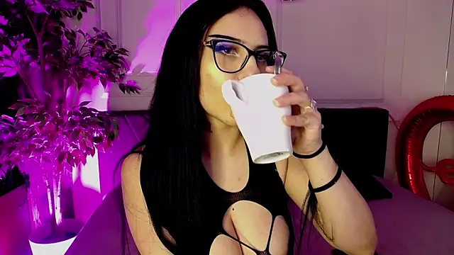 RavenFoxxy online show from February 27, 2026, 6:02 am