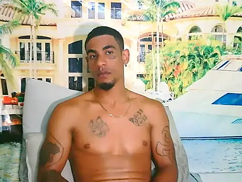 Snapshot of IndianMuscle69 chatting on December 2, 2025, 7:57 am IndianMuscle69 online show from December 2, 2025, 7:57 am