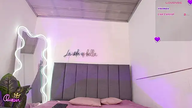 Snapshot of CHEERRY_TAY1 chatting on February 12, 2026, 7:20 pm CHEERRY TAY1 online show from February 12, 2026, 7:20 pm