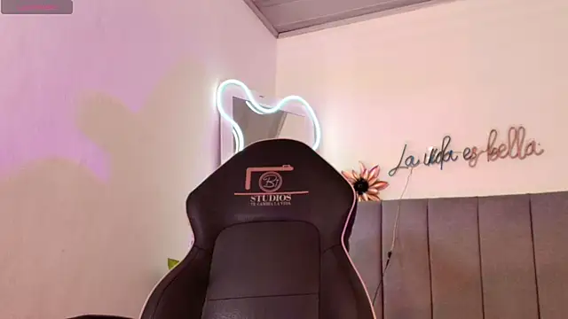 CHEERRY TAY1 online show from March 15, 2026, 11:38 am