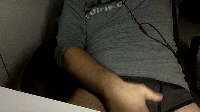 maxricc1 online show from December 1, 2025, 5:18 pm