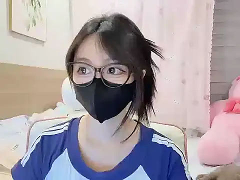 Yuyu-baobei online show from December 14, 2025, 7:51 pm