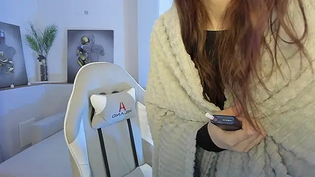 KrisDoeil online show from February 2, 2026, 2:21 am